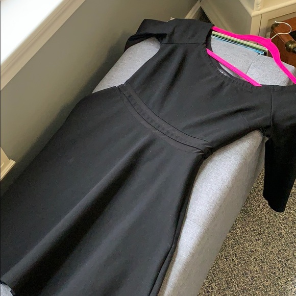 Black skater dress - Picture 4 of 5